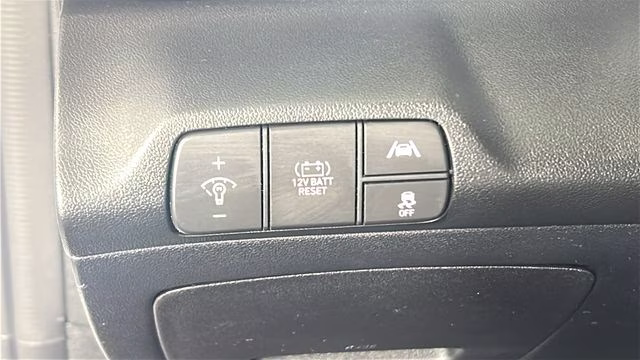2023 Lunar White Hyundai Elantra Hybrid Limited FWD Sedan