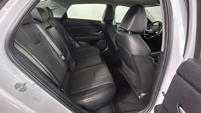 2023 Lunar White Hyundai Elantra Hybrid Limited FWD Sedan