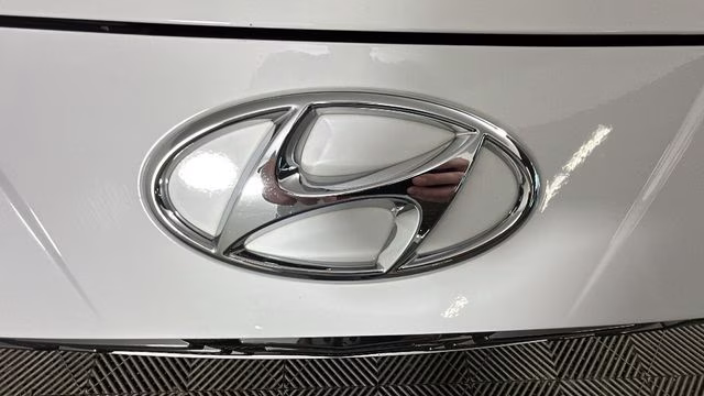 2023 Lunar White Hyundai Elantra Hybrid Limited FWD Sedan