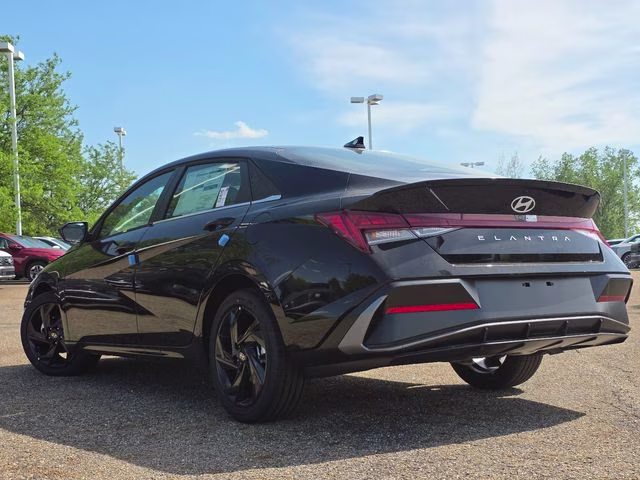 2026 Abyss Black Hyundai Elantra SEL Sport FWD Sedan