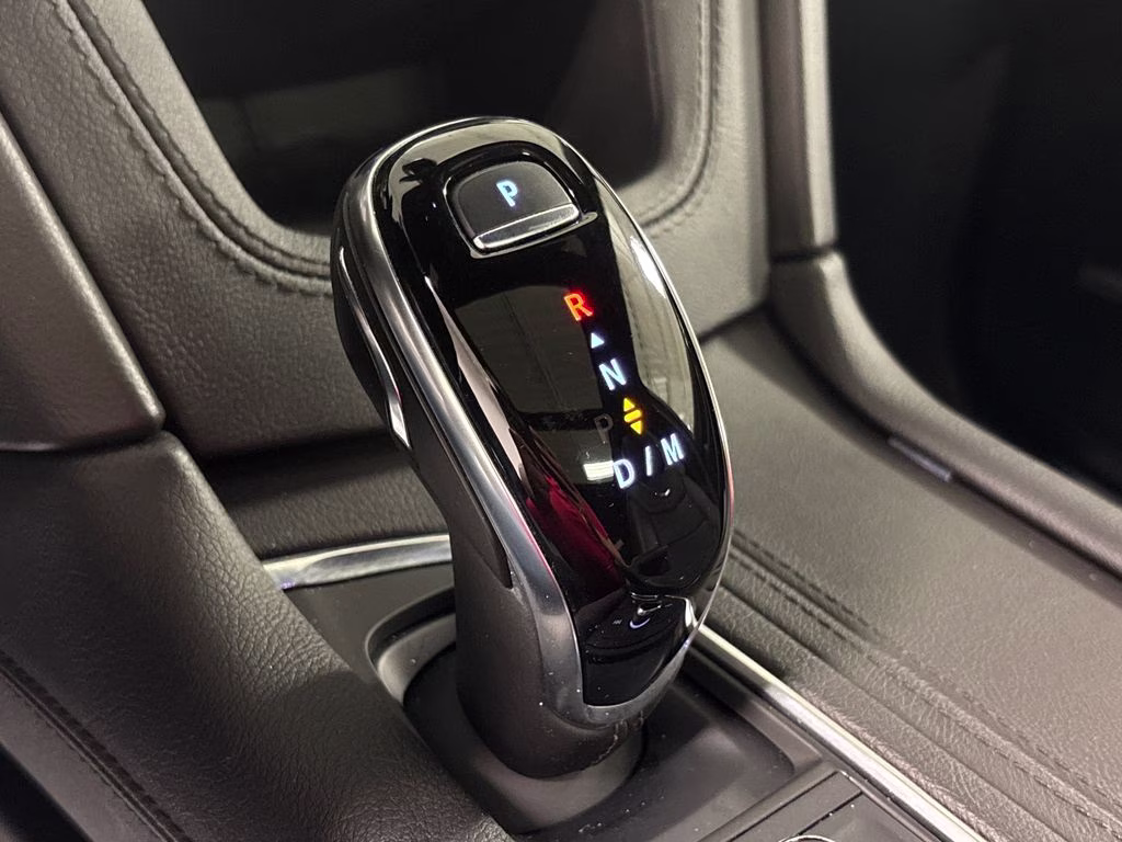 2023 Stellar Black Metallic Cadillac XT5 Premium Luxury AWD SUV