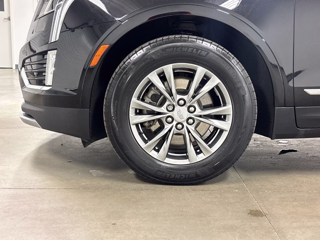 2023 Stellar Black Metallic Cadillac XT5 Premium Luxury AWD SUV