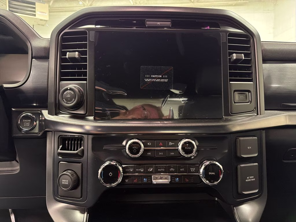 2026 AVALANCHE Ford F-150 Lariat RWD Truck