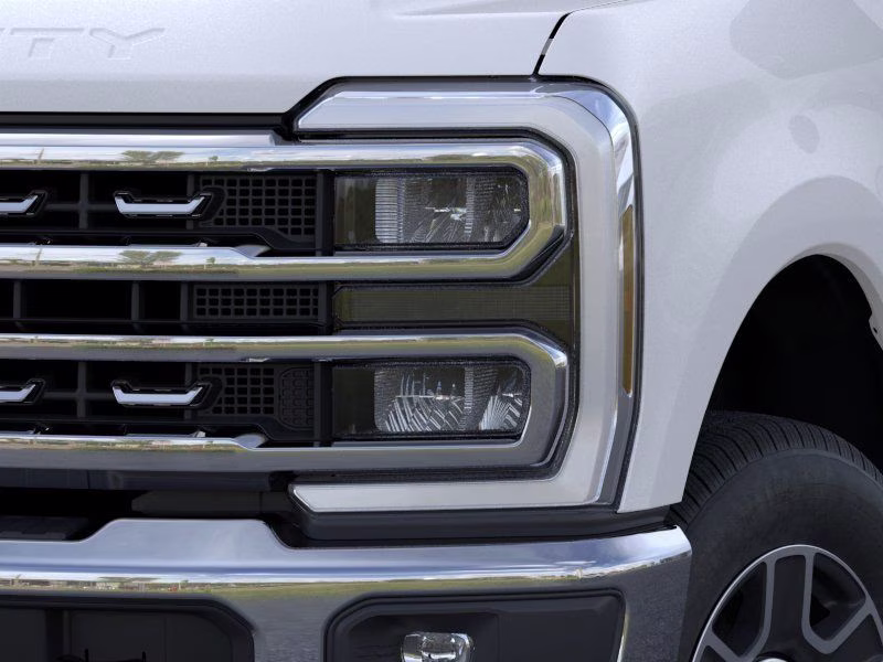 2026 White Ford Super Duty F-250 SRW Lariat 4X4 Truck