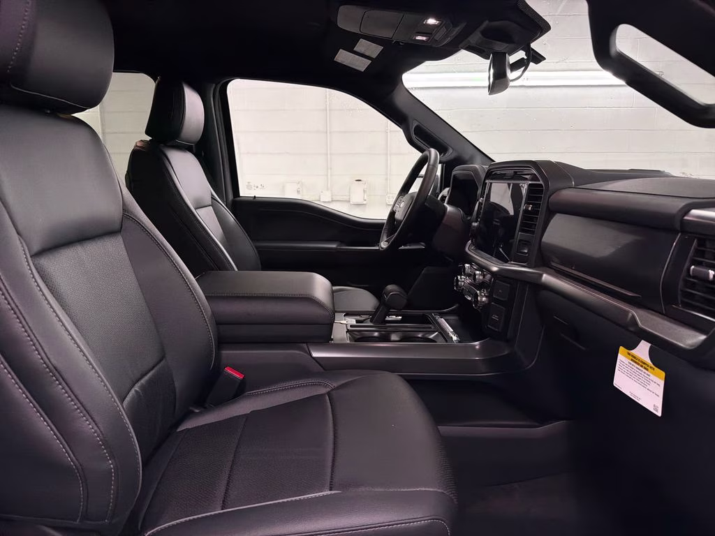 2026 AVALANCHE Ford F-150 Lariat RWD Truck
