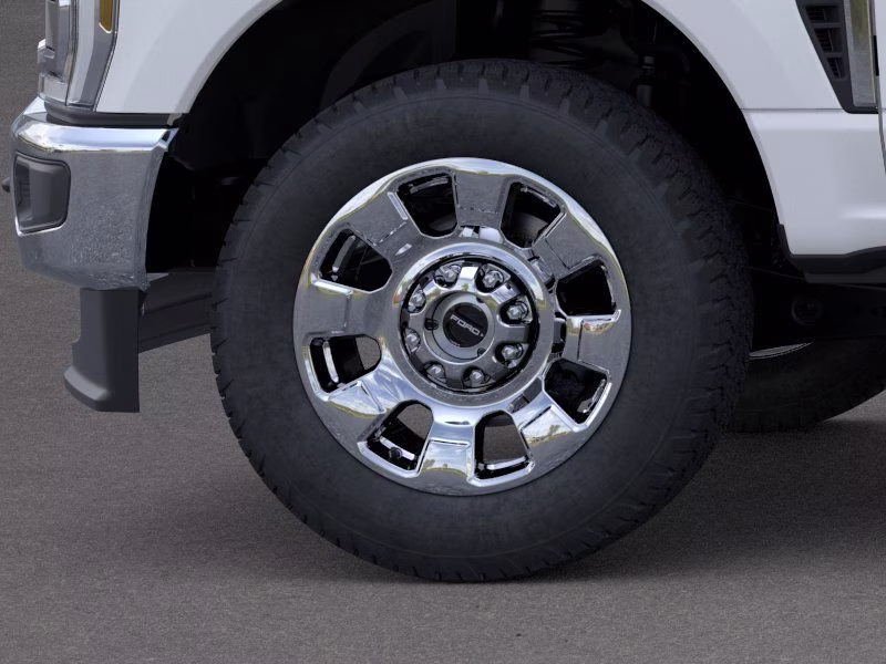 2026 White Ford Super Duty F-250 SRW Lariat 4X4 Truck