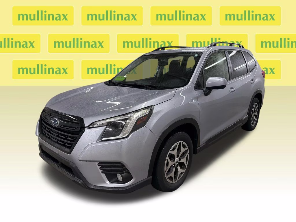 2023 Ice Silver Metallic Subaru Forester Premium AWD SUV