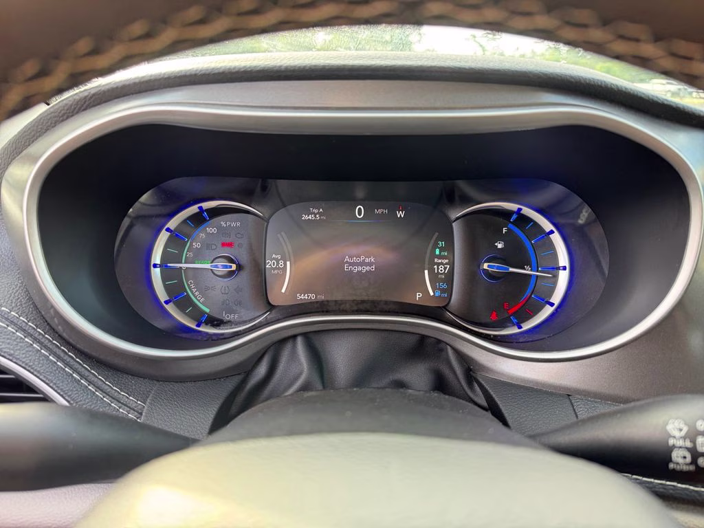 2024 Brilliant Black Crystal Pearlcoat Chrysler Pacifica Hybrid Select FWD Van