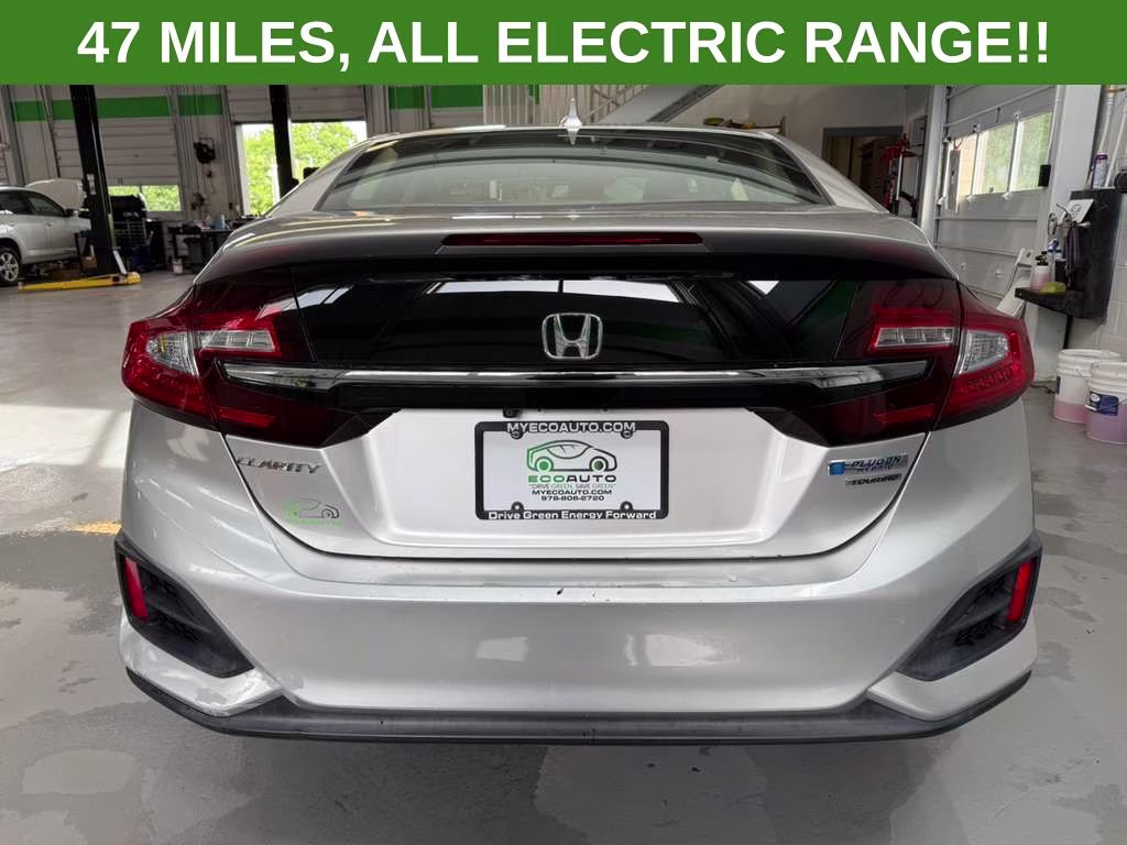 2018 Solar Silver Metallic Honda Clarity Plug-In Hybrid Touring FWD Sedan