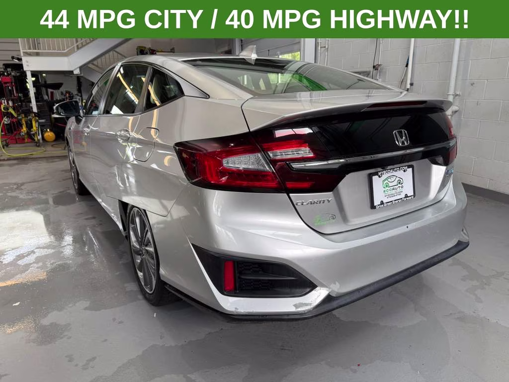 2018 Solar Silver Metallic Honda Clarity Plug-In Hybrid Touring FWD Sedan