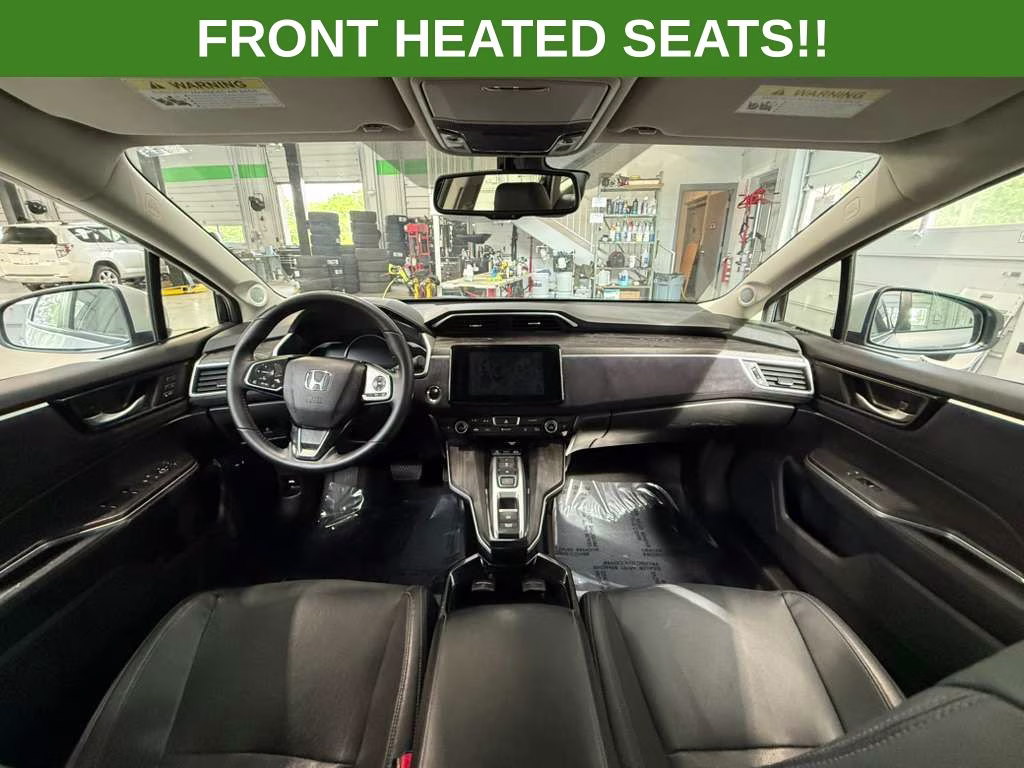 2018 Solar Silver Metallic Honda Clarity Plug-In Hybrid Touring FWD Sedan