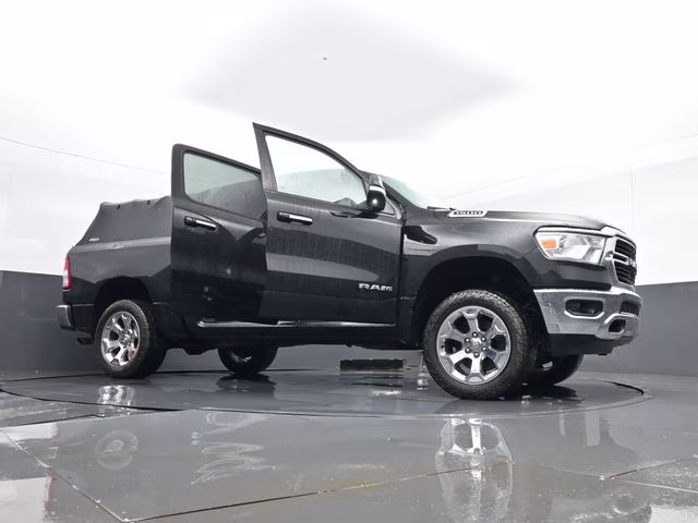 2019 Diamond Black Crystal Pearlcoat Ram 1500 Big Horn/Lone Star 4X4 Truck