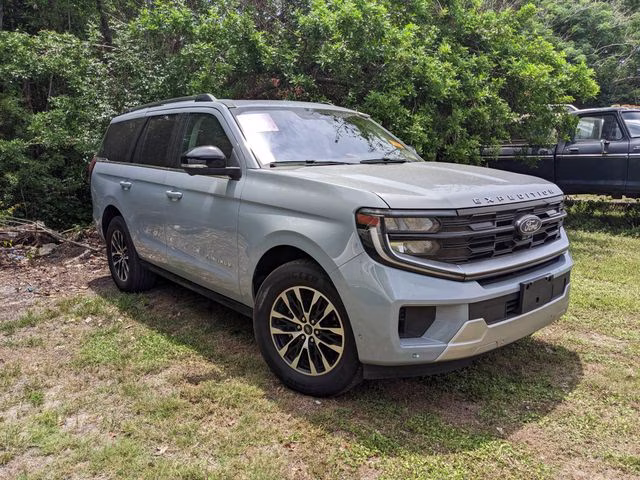 2025 Gray Metallic Ford Expedition Platinum 4X4 SUV