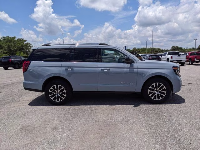 2025 Gray Metallic Ford Expedition Platinum 4X4 SUV