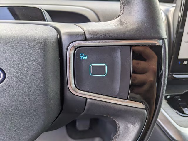 2025 Gray Metallic Ford Expedition Platinum 4X4 SUV