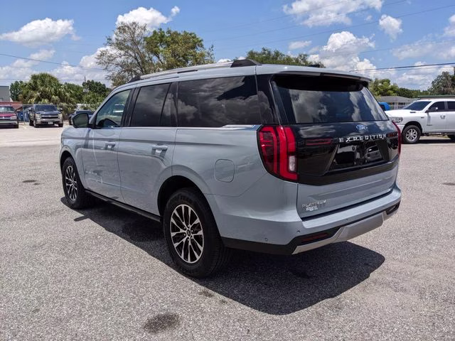 2025 Gray Metallic Ford Expedition Platinum 4X4 SUV