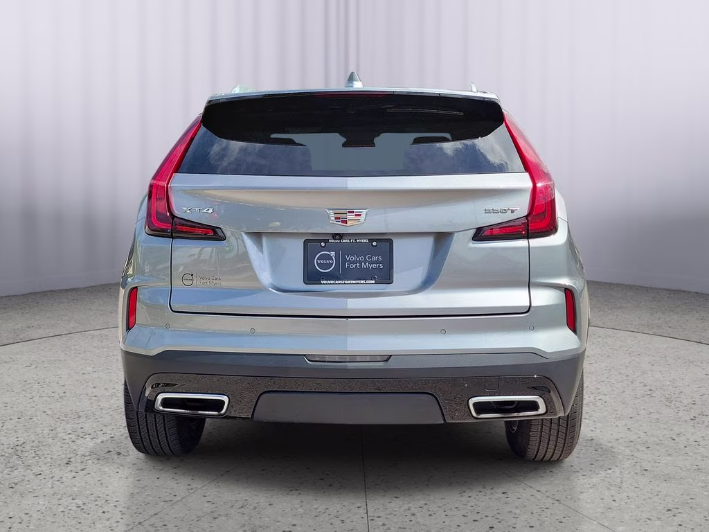 2025 Argent Silver Metallic Cadillac XT4 FWD Premium Luxury FWD SUV