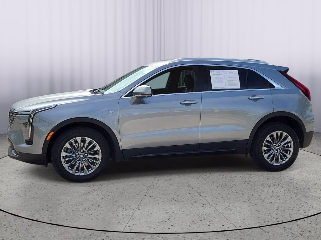 2025 Argent Silver Metallic Cadillac XT4 FWD Premium Luxury FWD SUV