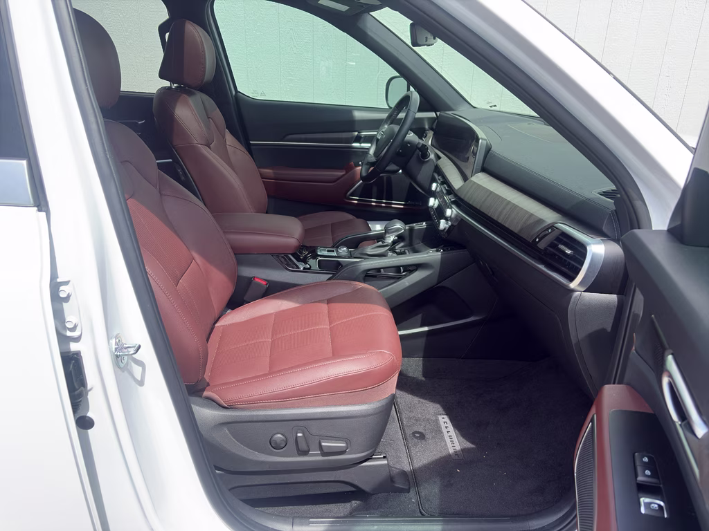 2025 Glacial White Pearl Kia Telluride SX AWD SUV