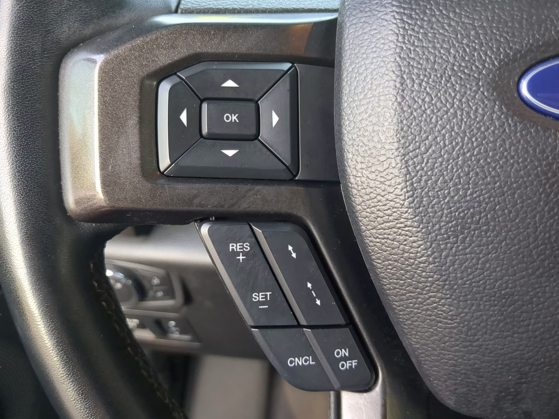 2021 Magnetic Metallic Ford Expedition Limited 4X4 SUV