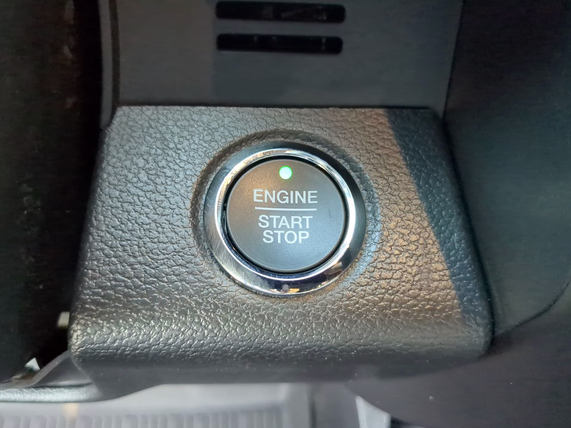 2021 Magnetic Metallic Ford Expedition Limited 4X4 SUV