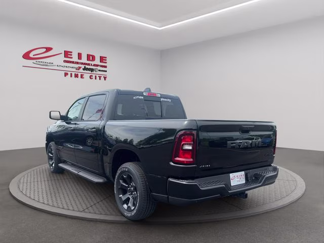 2026 Diamond Black Crystal Pearlcoat Ram 1500 Express 4X4 Truck