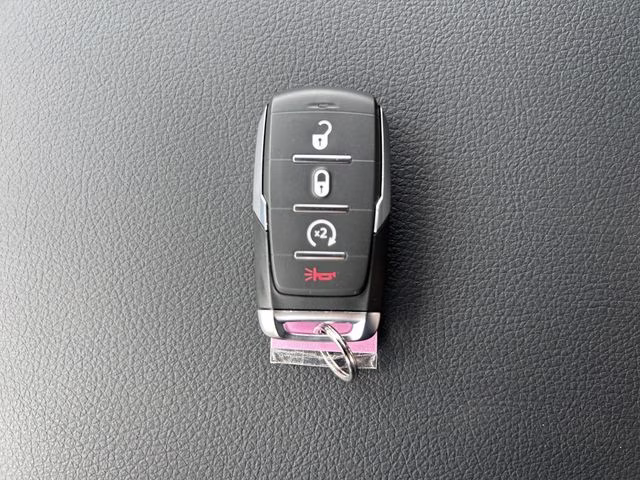 2026 Diamond Black Crystal Pearlcoat Ram 1500 Express 4X4 Truck