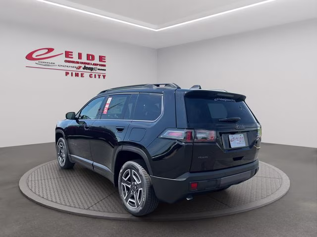 2026 Diamond Black Crystal Pearlcoat Jeep Cherokee Limited 4X4 SUV