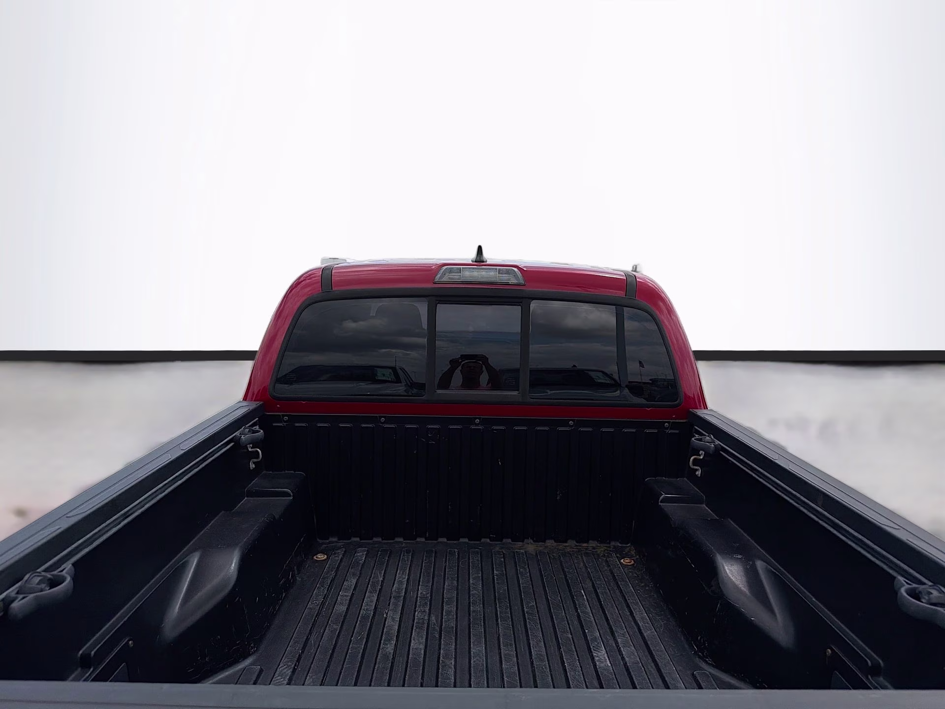 2016 Barcelona Red Metallic Toyota Tacoma SR RWD Truck