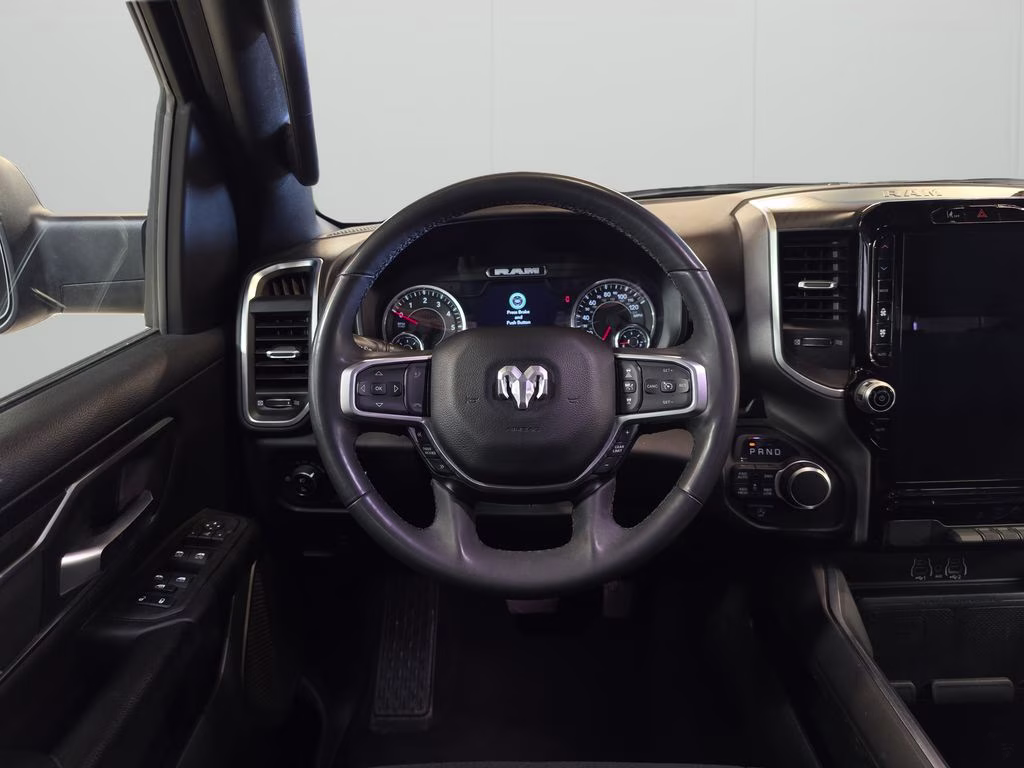 2025 Diamond Black Crystal Pearlcoat Ram 1500 Big Horn/Lone Star 4X4 Truck