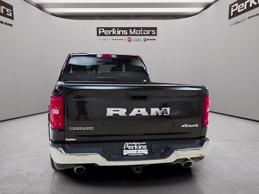 2025 Diamond Black Crystal Pearlcoat Ram 1500 Big Horn/Lone Star 4X4 Truck