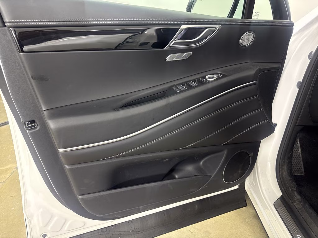 2026 White Genesis GV80 2.5T AWD SUV