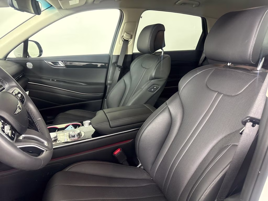 2026 White Genesis GV80 2.5T AWD SUV