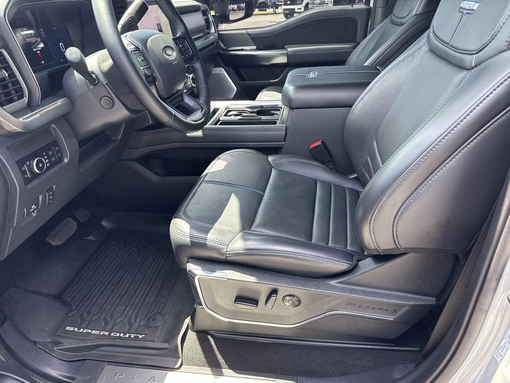 2025 Avalanche Ford Super Duty F-250 SRW Platinum 4X4 Truck