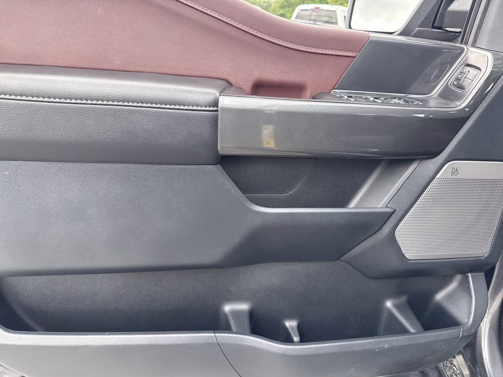 2023 Carbonized Gray Metallic Ford F-150 Lariat 4X4 Truck