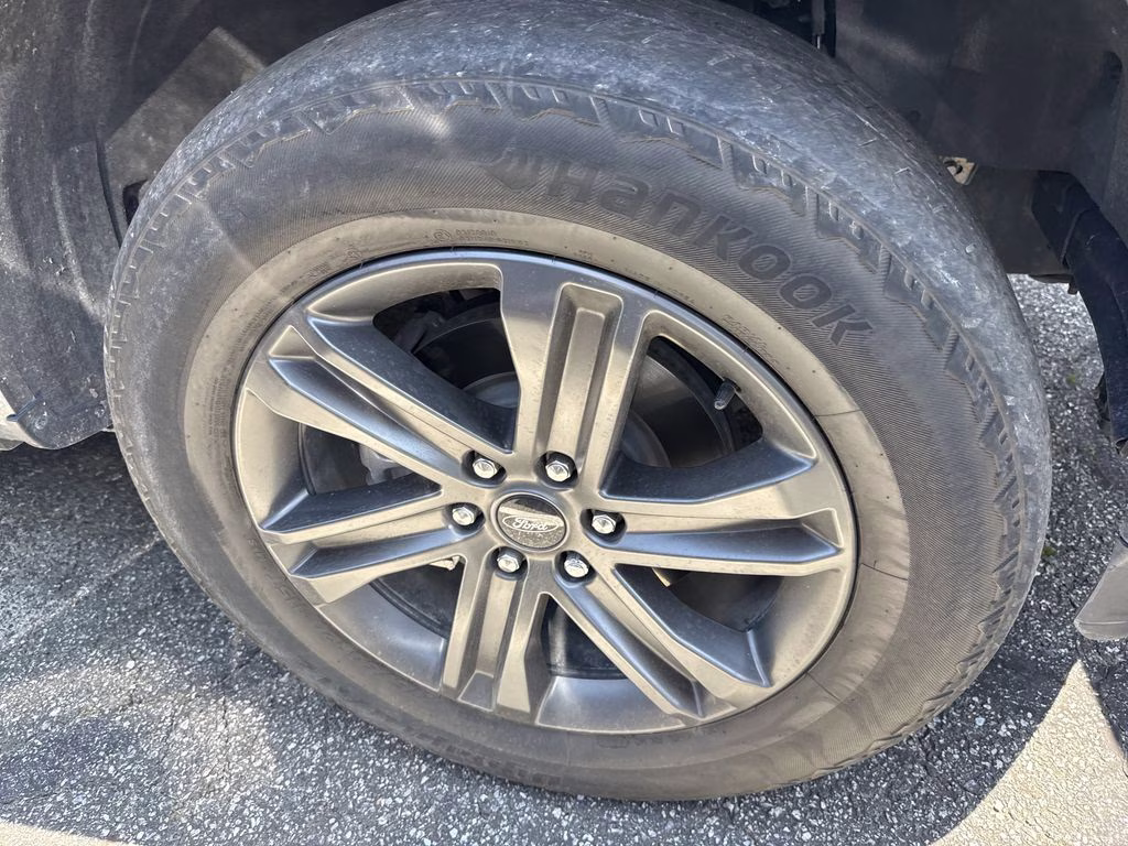 2023 Carbonized Gray Metallic Ford F-150 Lariat 4X4 Truck