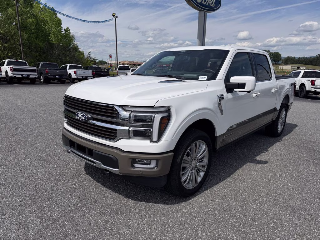 2025 Star White Metallic Tri-Coat Ford F-150 King Ranch 4X4 Truck