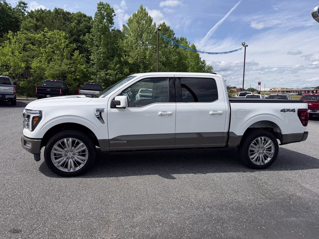 2025 Star White Metallic Tri-Coat Ford F-150 King Ranch 4X4 Truck