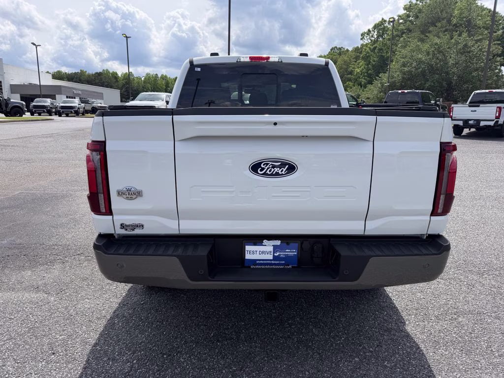 2025 Star White Metallic Tri-Coat Ford F-150 King Ranch 4X4 Truck