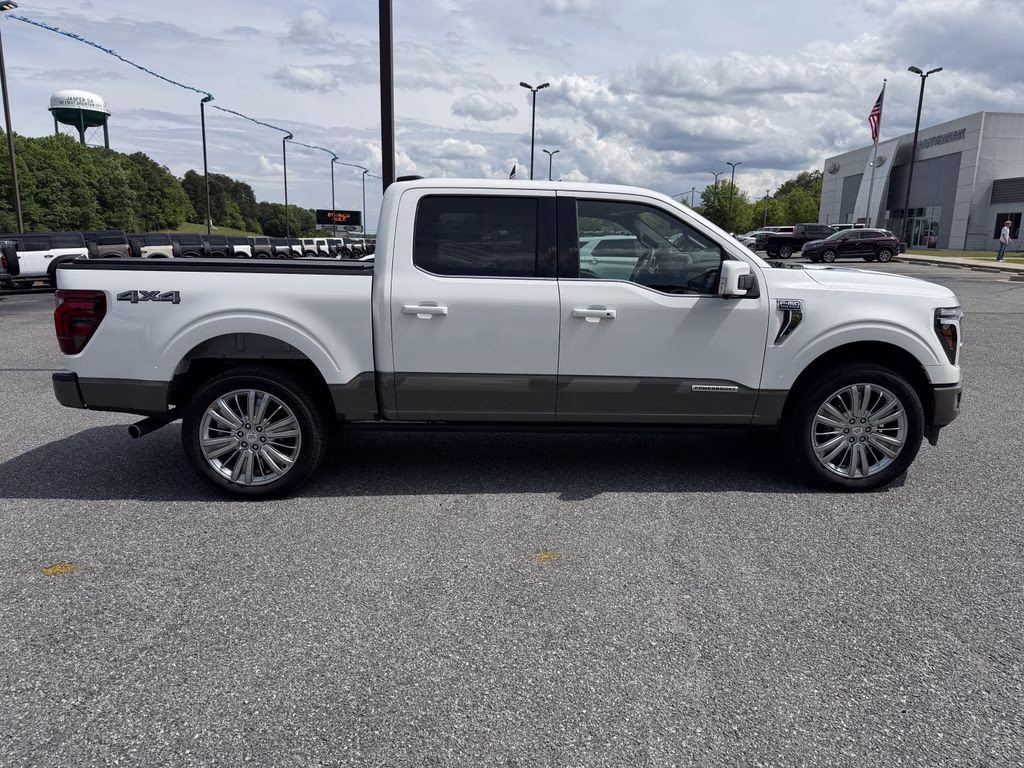 2025 Star White Metallic Tri-Coat Ford F-150 King Ranch 4X4 Truck