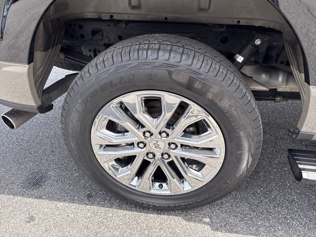 2025 Agate Black Metallic Ford F-150 King Ranch 4X4 Truck