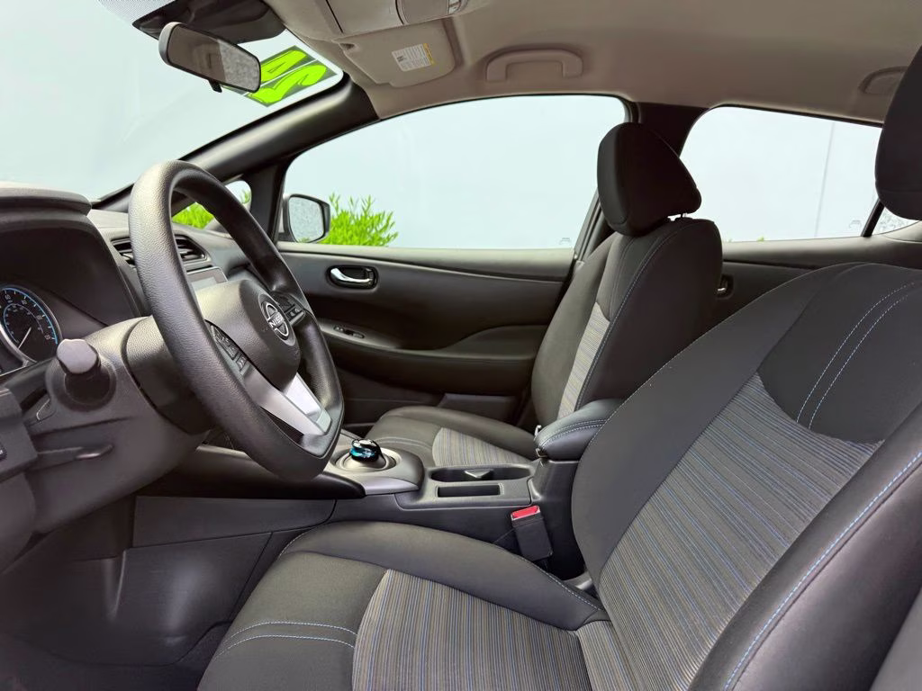 2024 Brilliant Silver Metallic Nissan LEAF S FWD Hatchback