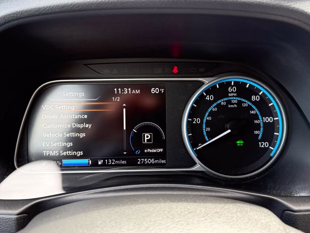 2024 Brilliant Silver Metallic Nissan LEAF S FWD Hatchback