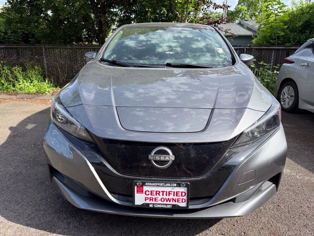 2024 Gun Metallic Nissan LEAF S FWD Hatchback