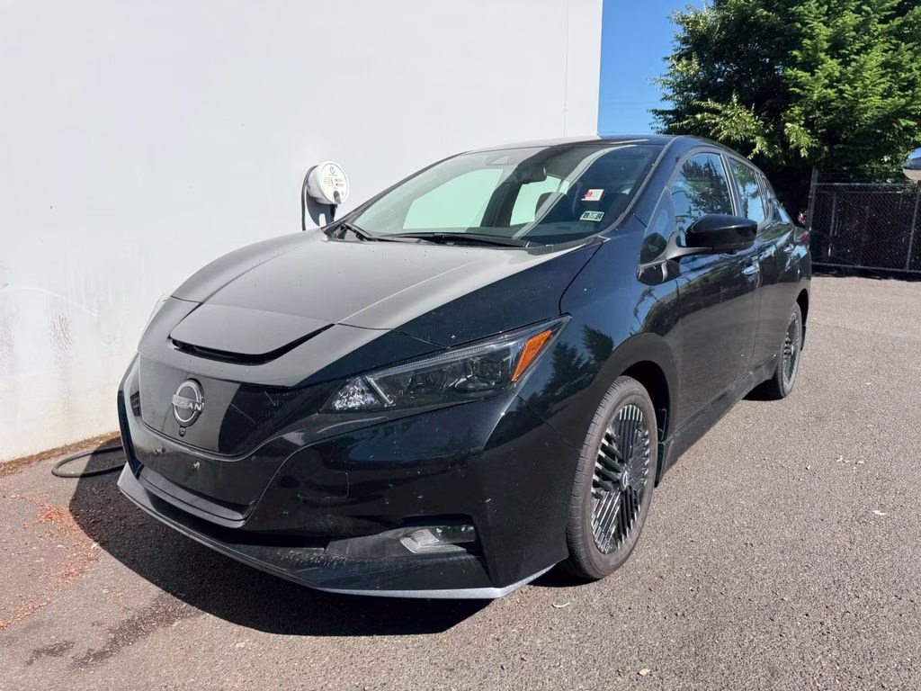 2024 Super Black Nissan LEAF SV Plus FWD Hatchback