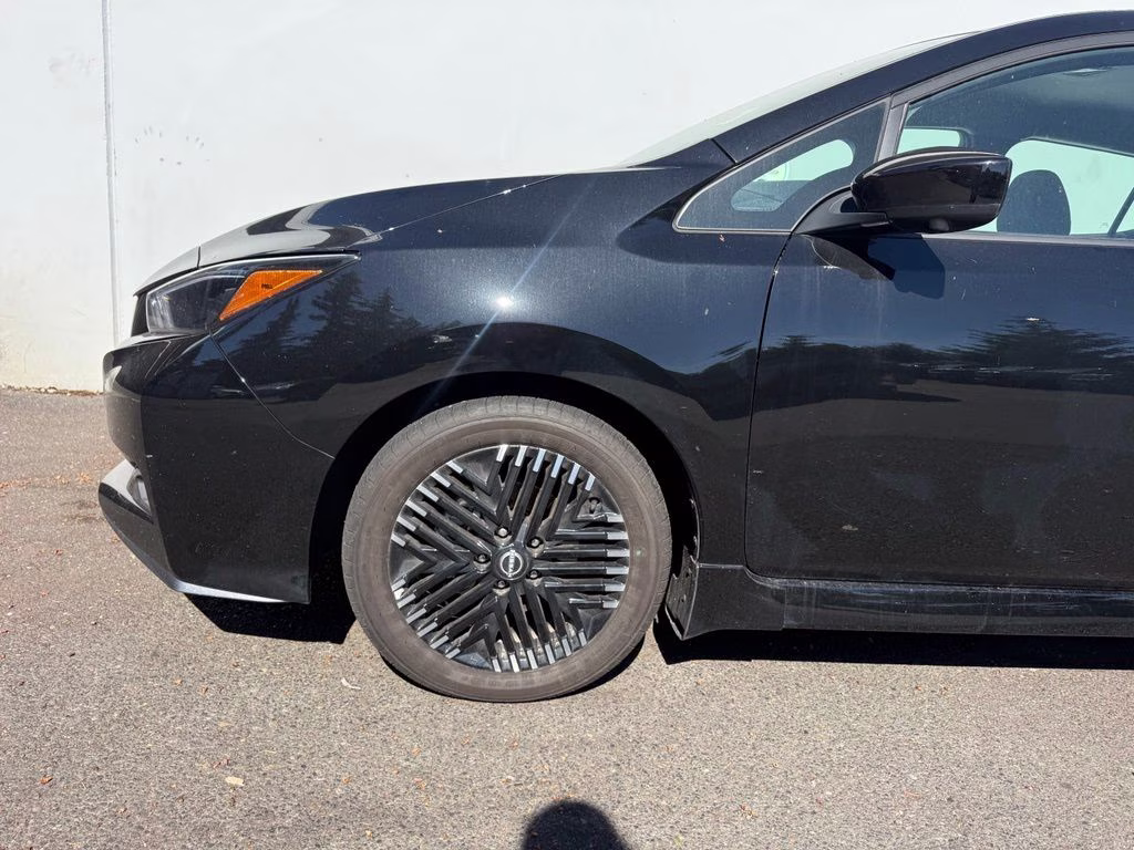 2024 Super Black Nissan LEAF SV Plus FWD Hatchback