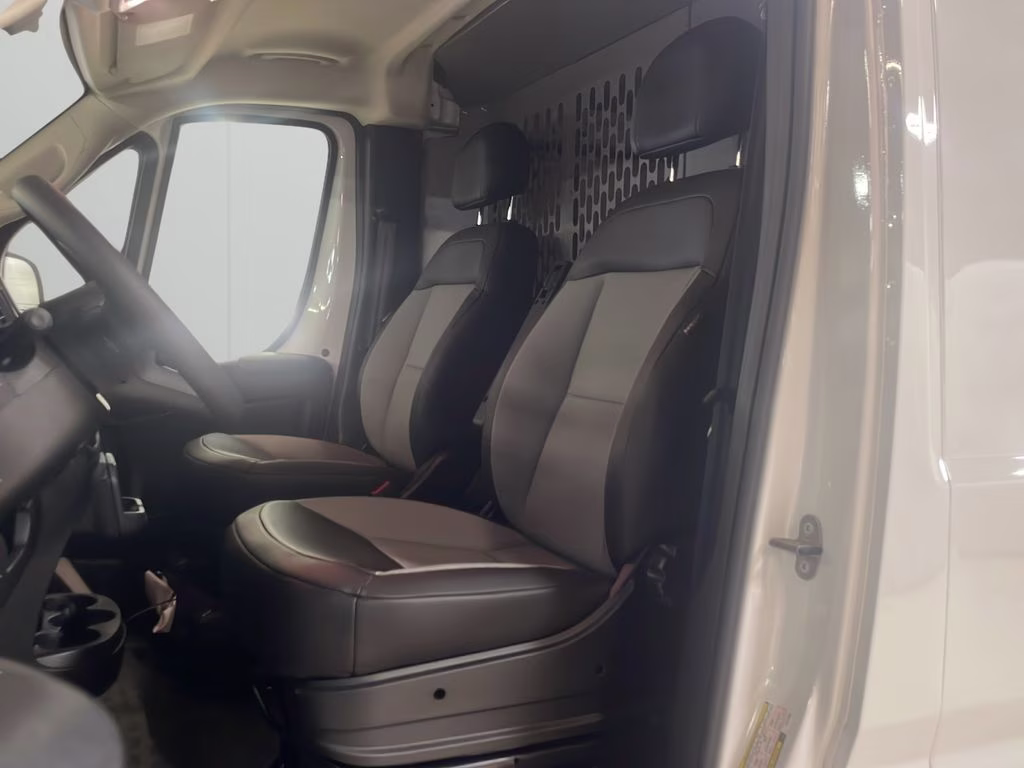 2026 Bright White Clearcoat Ram ProMaster 1500 Low Roof FWD Van