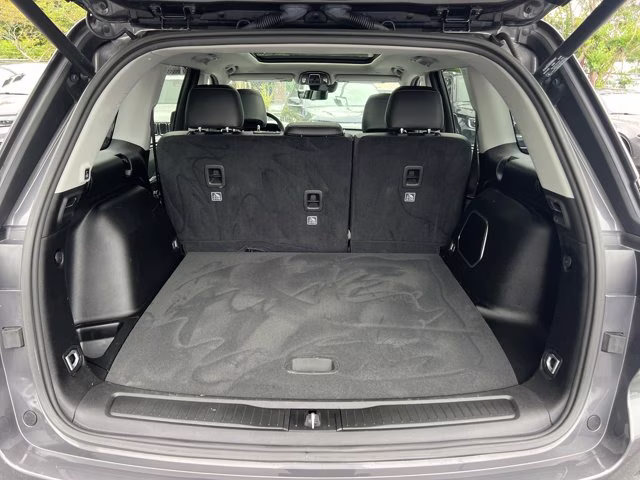 2023 Baltic Gray Metallic Clearcoat Jeep Grand Cherokee Limited 4X4 SUV