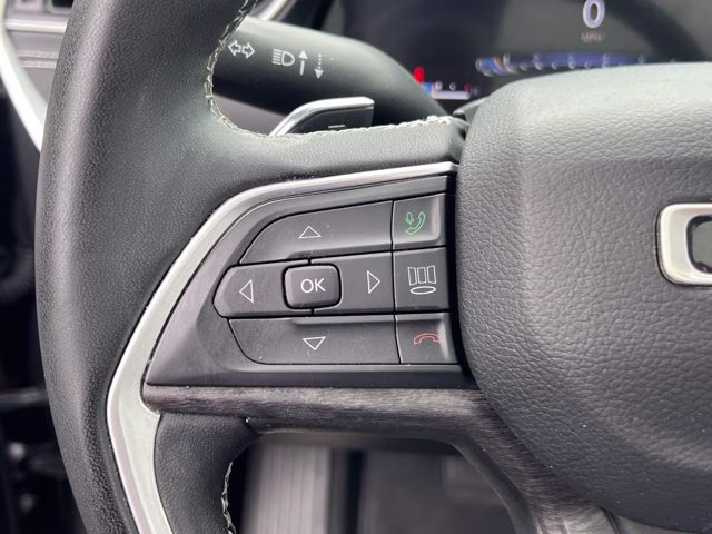 2023 Baltic Gray Metallic Clearcoat Jeep Grand Cherokee Limited 4X4 SUV