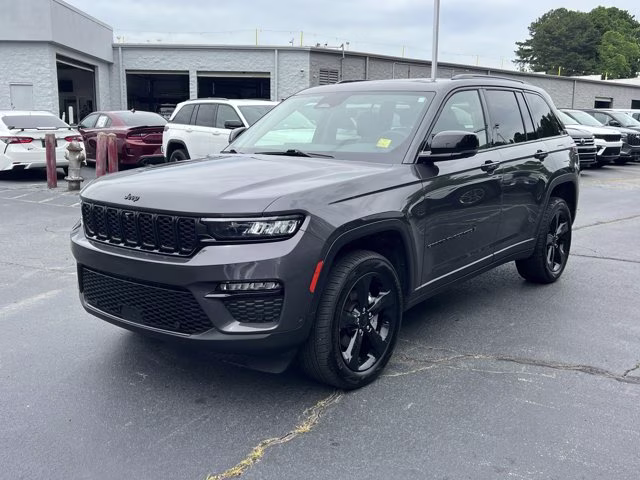 2023 Baltic Gray Metallic Clearcoat Jeep Grand Cherokee Limited 4X4 SUV